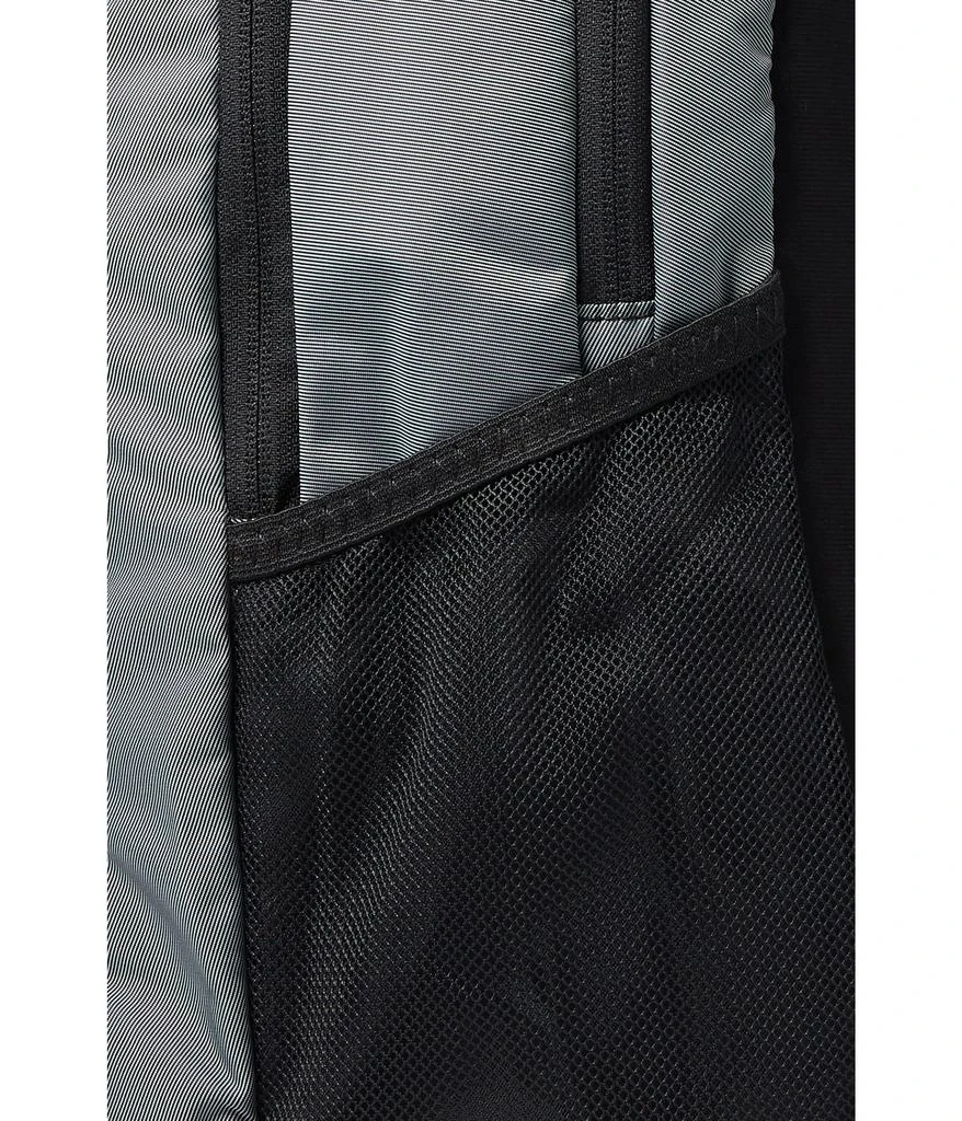 商品Under Armour|Hustle Signature Backpack,价格¥415,第4张图片详细描述