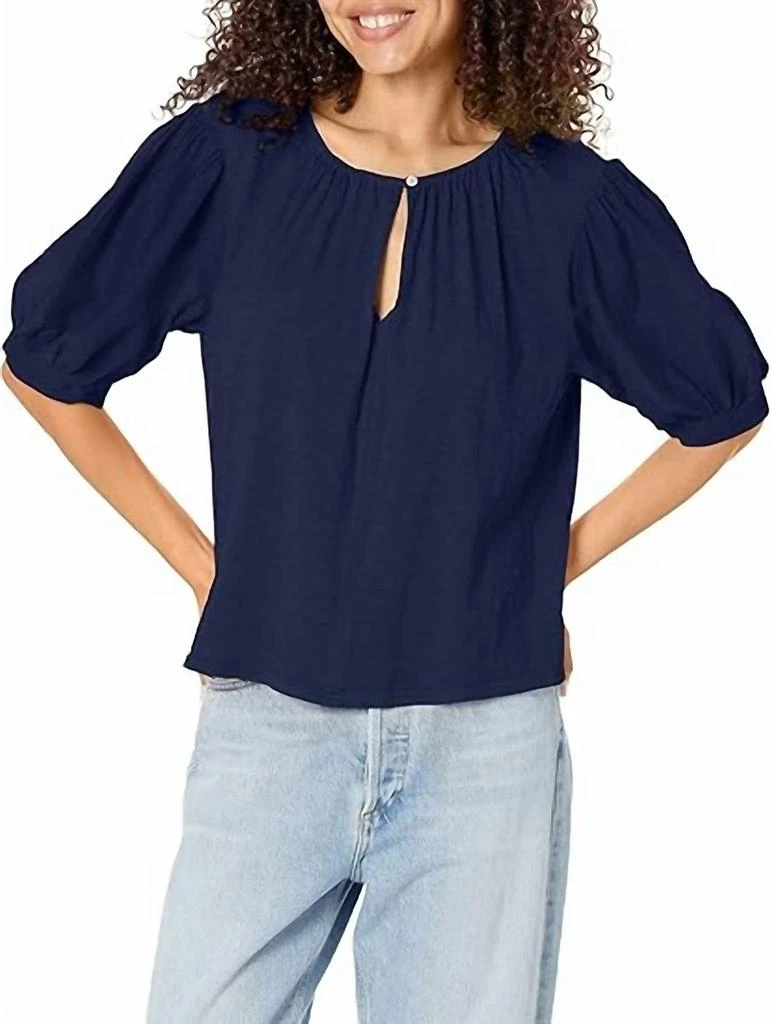 商品Velvet by Graham & Spencer|Velvet By Graham & Spencer - Mallory Top,价格¥766,第1张图片