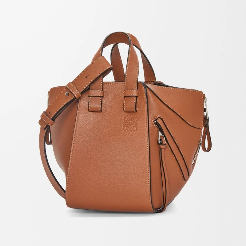 商品Loewe|【预售3-5天】LOEWE/罗意威 女士棕褐色小牛皮手提包,价格¥18816,第6张图片详细描述