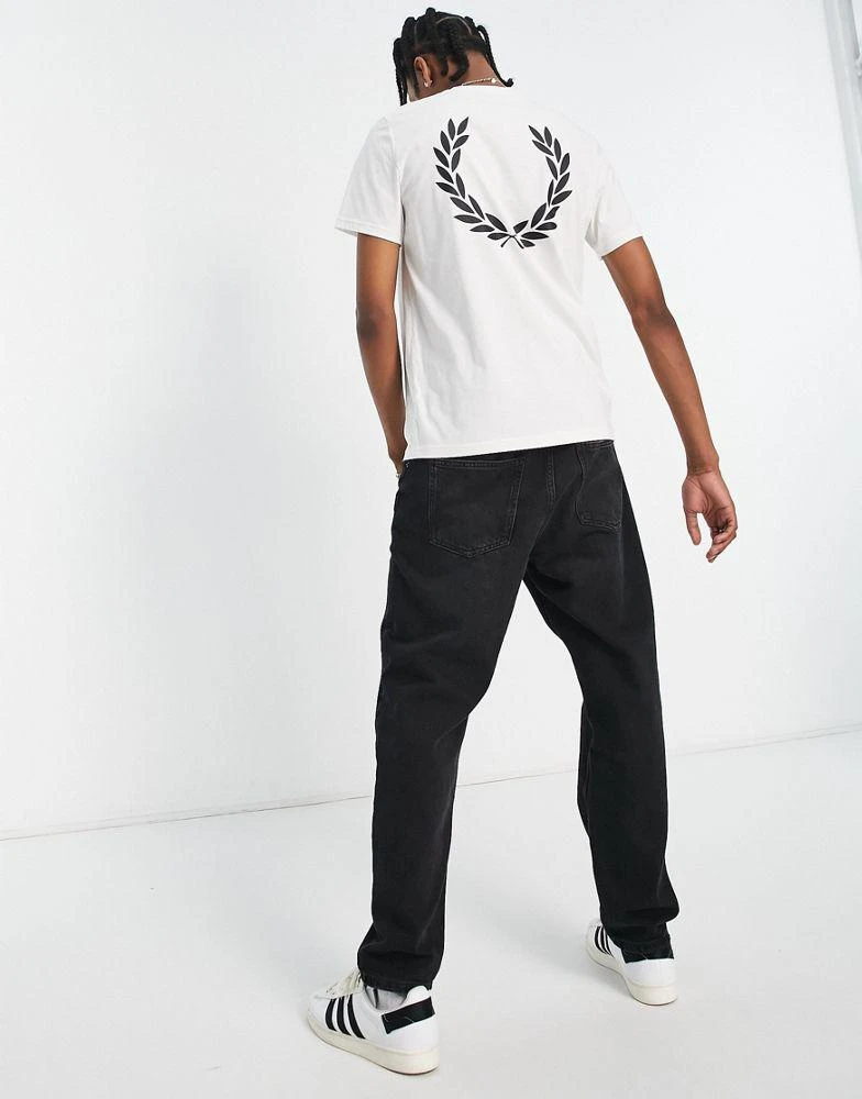 商品Fred Perry|Fred Perry back laurel wreath print t-shirt in white,价格¥348,第4张图片详细描述