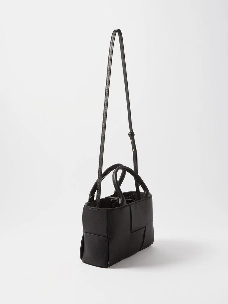 商品Bottega Veneta|Arco mini Intrecciato-leather tote bag,价格¥24808,第4张图片详细描述