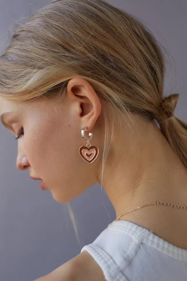 Enamel Heart Charm Hoop Earring商品第2张图片规格展示