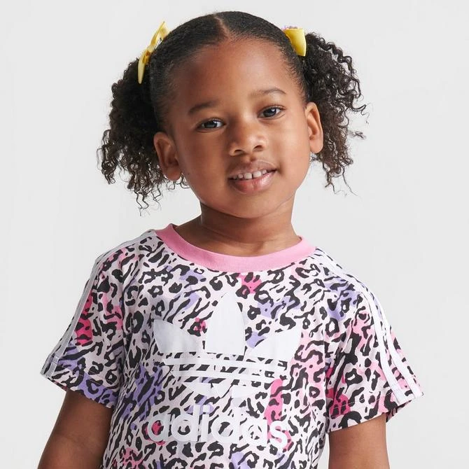 Girls' Little Kids' adidas Originals Animal Print T-Shirt and Bike Shorts Set 商品