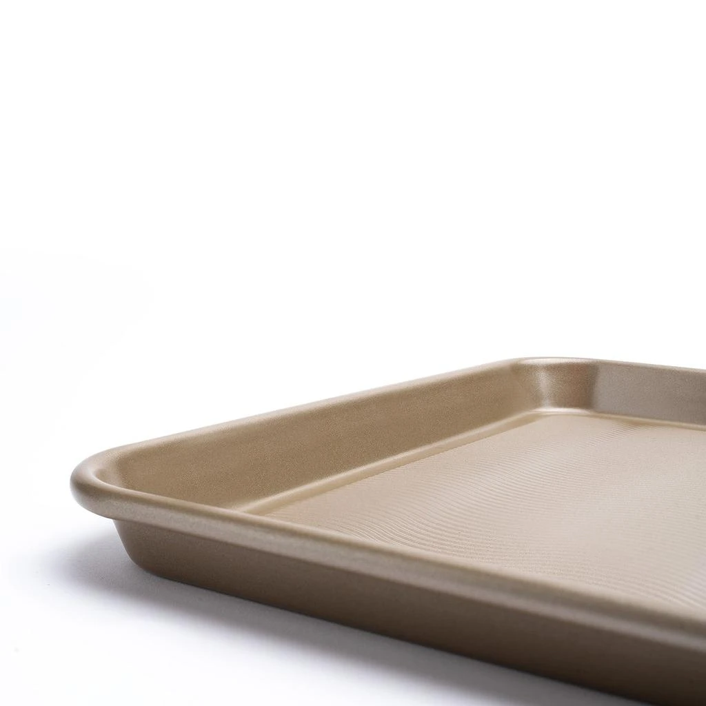 商品Cuisipro|17.5 x 11.75-Inch Rectangular Steel Nonstick Baking Sheet Pan,价格¥173,第3张图片详细描述