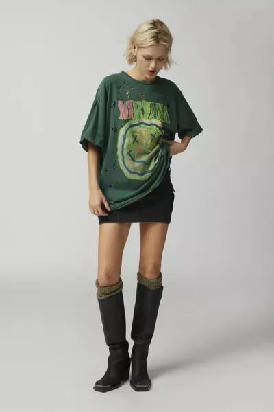 商品Urban Outfitters|Nirvana Distressed T-Shirt Dress,价格¥342,第2张图片详细描述