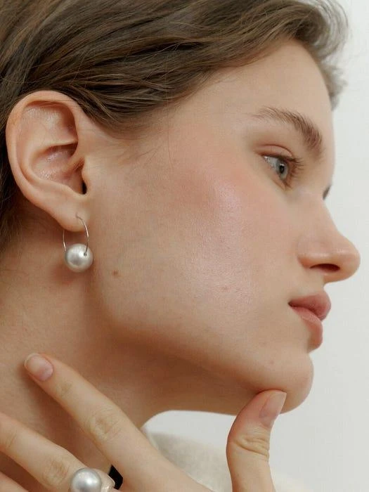 商品LOVE ME MONSTER|Soft Silver Pearl Ring Earrings,价格¥536,第1张图片