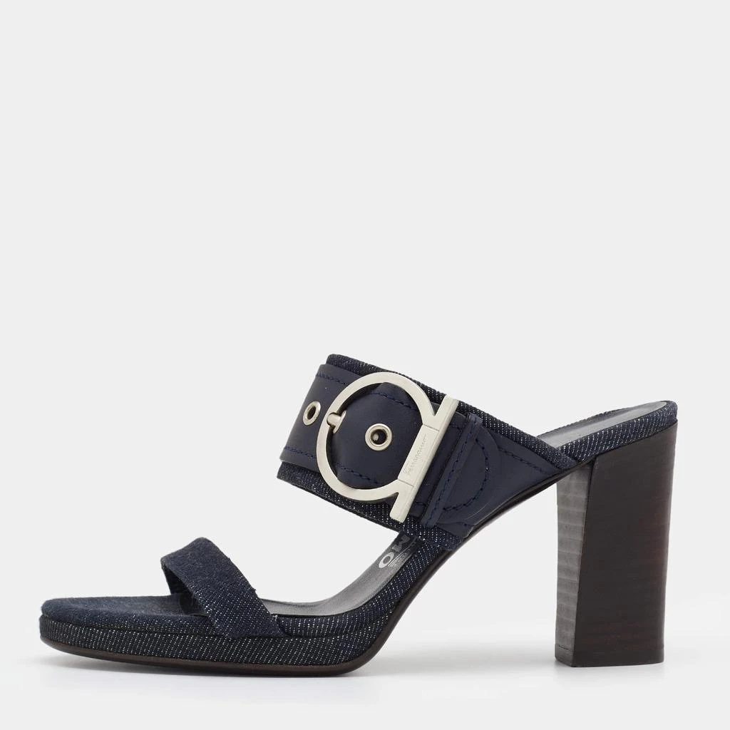 商品[二手商品] Salvatore Ferragamo|Salvatore Ferragamo Blue Leather And Denim Gancini Slide Sandals Size 36.5,价格¥806,第1张图片