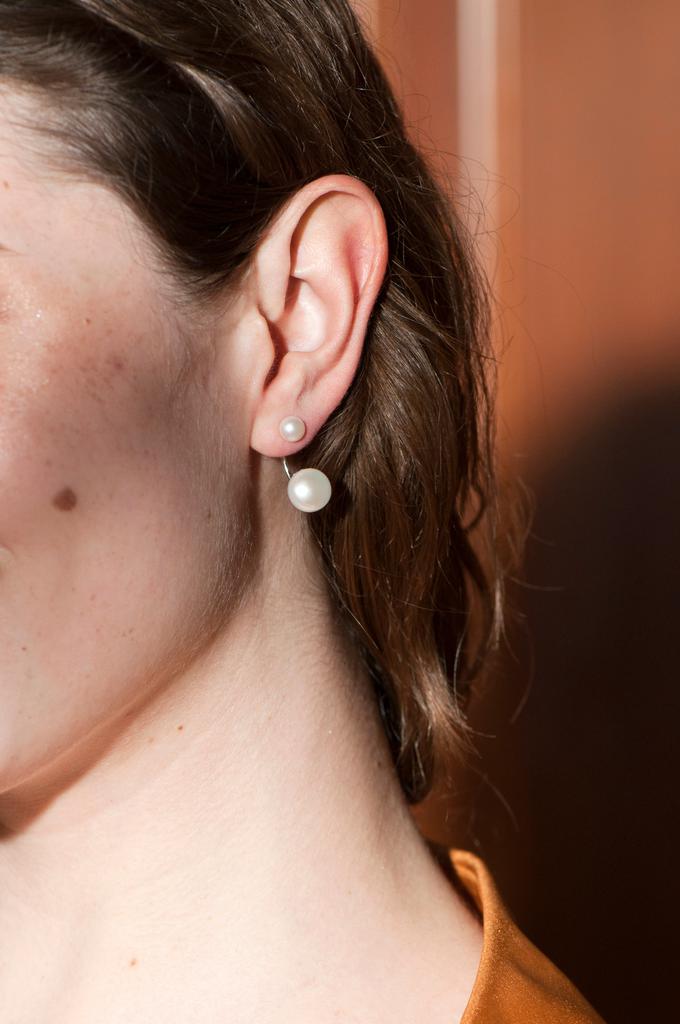 Pearl piercing sterling silver earrings商品第2张图片规格展示