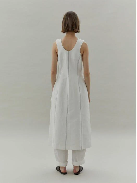 商品Low Classic|STITCH SLEEVELESS DRESS WHITE,价格¥1470,第2张图片详细描述