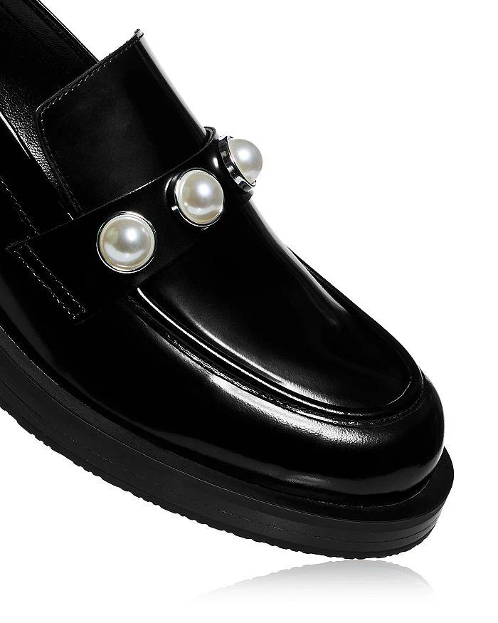 商品Stuart Weitzman|Women's Portia Bold Slip On Embellished Loafer Flats,价格¥2087,第5张图片详细描述