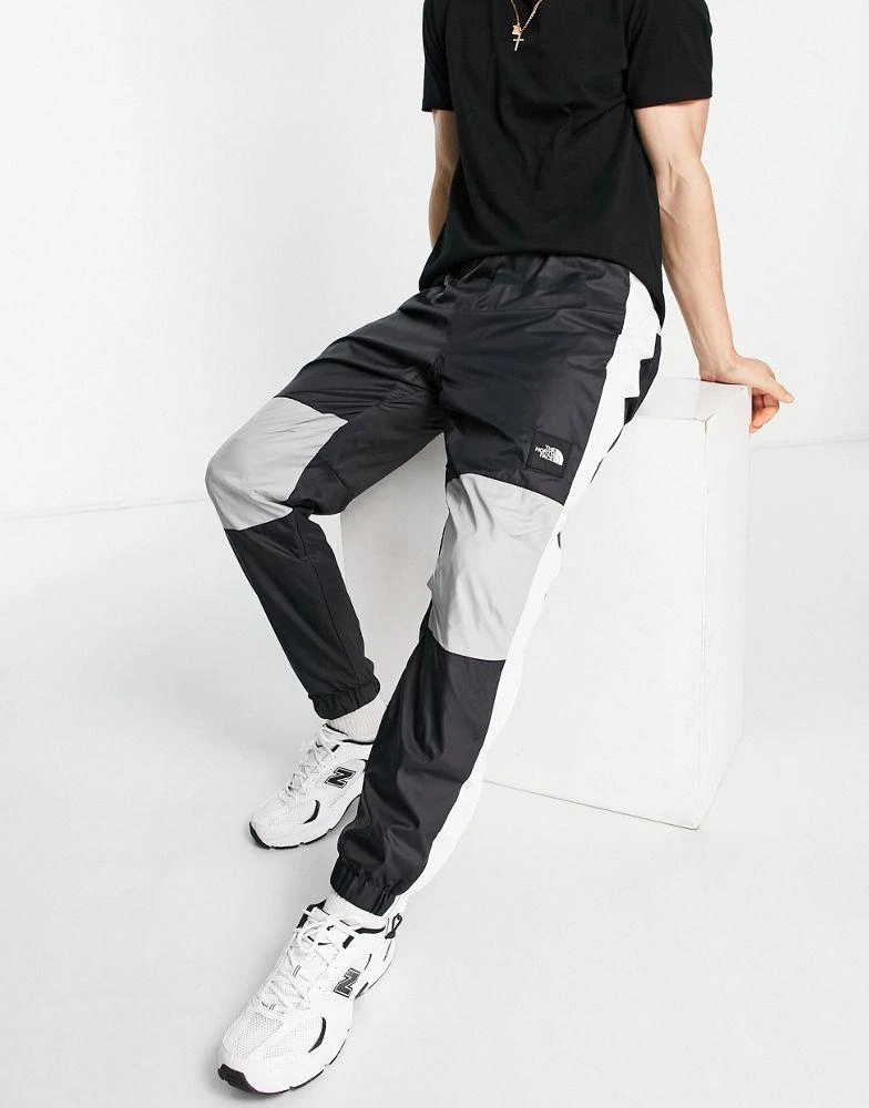 商品The North Face|The North Face Galaham joggers in black,价格¥812,第1张图片