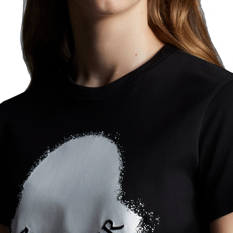 【预售3-7天】Moncler/蒙克莱 22年秋冬新款 女士黑色纯棉徽标图案印纹短袖T恤H10938C00014829HP999商品第4张图片规格展示