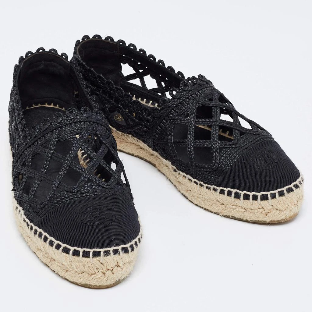 商品Chanel|Chanel Black Woven Raffia and Grosgrain Fabric CC Cap Toe Flat Espadrilles Size 38,价格¥4376,第4张图片详细描述