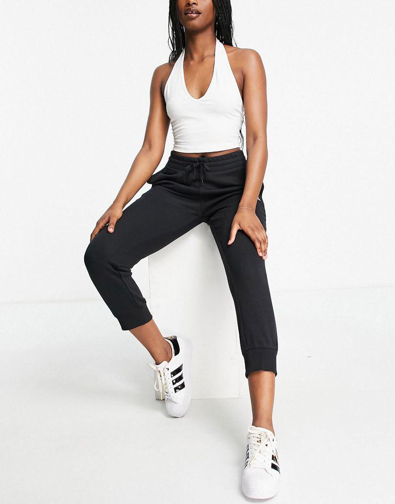 adidas Essentials cuffed joggers in black商品第4张图片规格展示