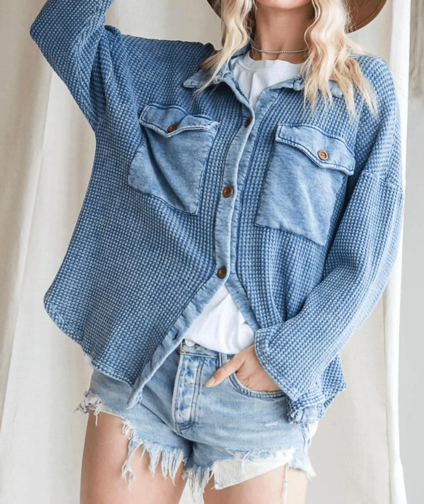 商品Bucketlist|Vintage Wash Waffle Knit Shacket in Denim,价格¥413,第1张图片