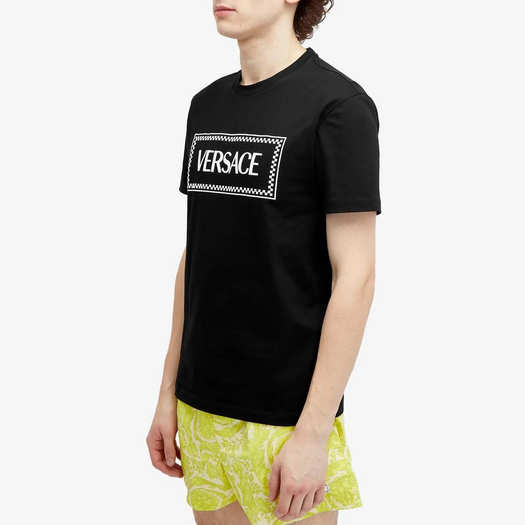 商品Versace|Versace Tiles Embroidered Tee,价格¥4603,第2张图片详细描述