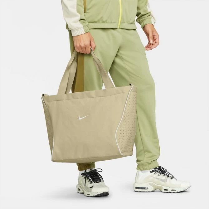 商品NIKE|Nike Sportswear Essentials Recycled Tote Bag,价格¥499,第2张图片详细描述