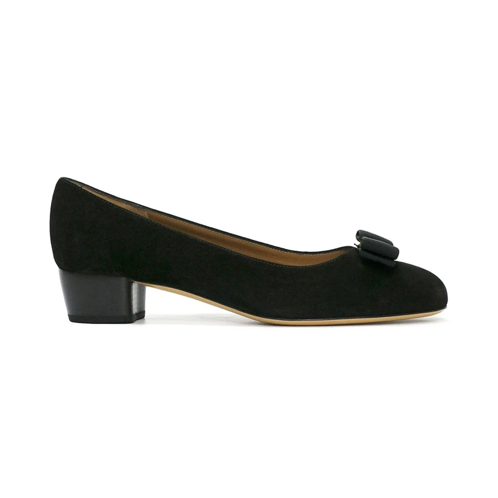 商品Salvatore Ferragamo|SALVATORE FERRAGAMO 女士黑色绒面革高跟鞋 0581488,价格¥2516,第1张图片