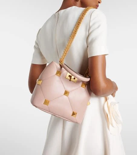 商品Valentino|Roman Stud Small leather tote bag,价格¥25418,第3张图片详细描述
