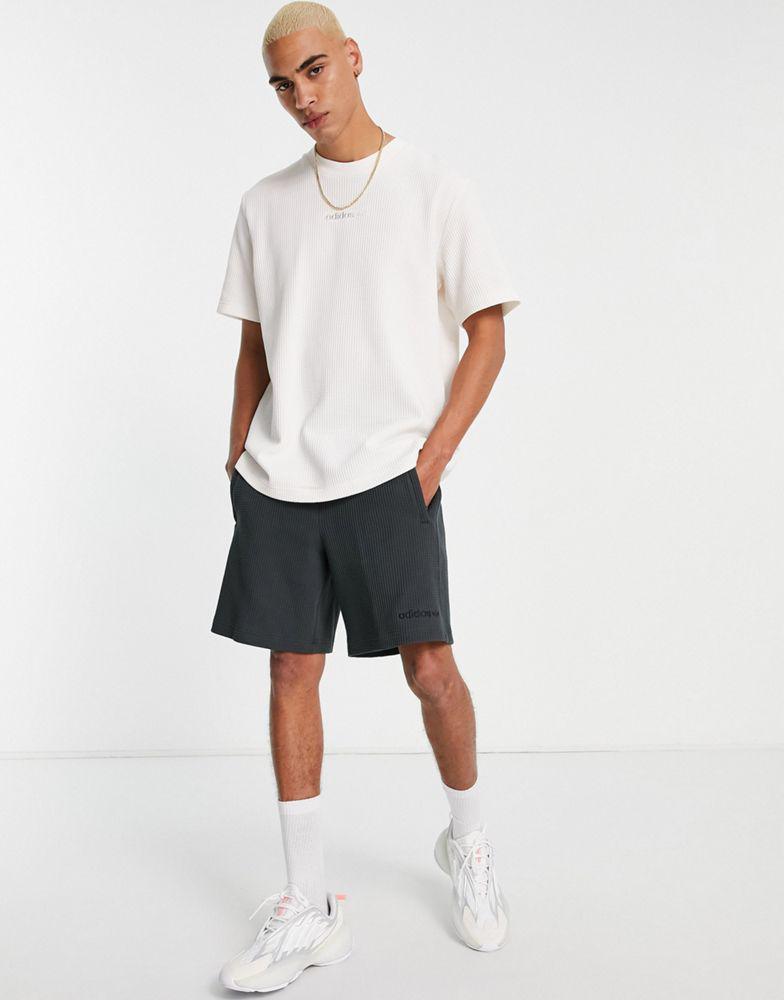 adidas Originals 'Tonal Textures' waffle t-shirt in chalk white with back logo商品第3张图片规格展示