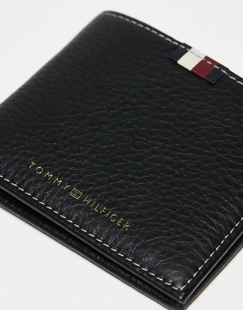 商品Tommy Hilfiger|Tommy Hilfiger mini cc wallet in black,价格¥519,第3张图片详细描述