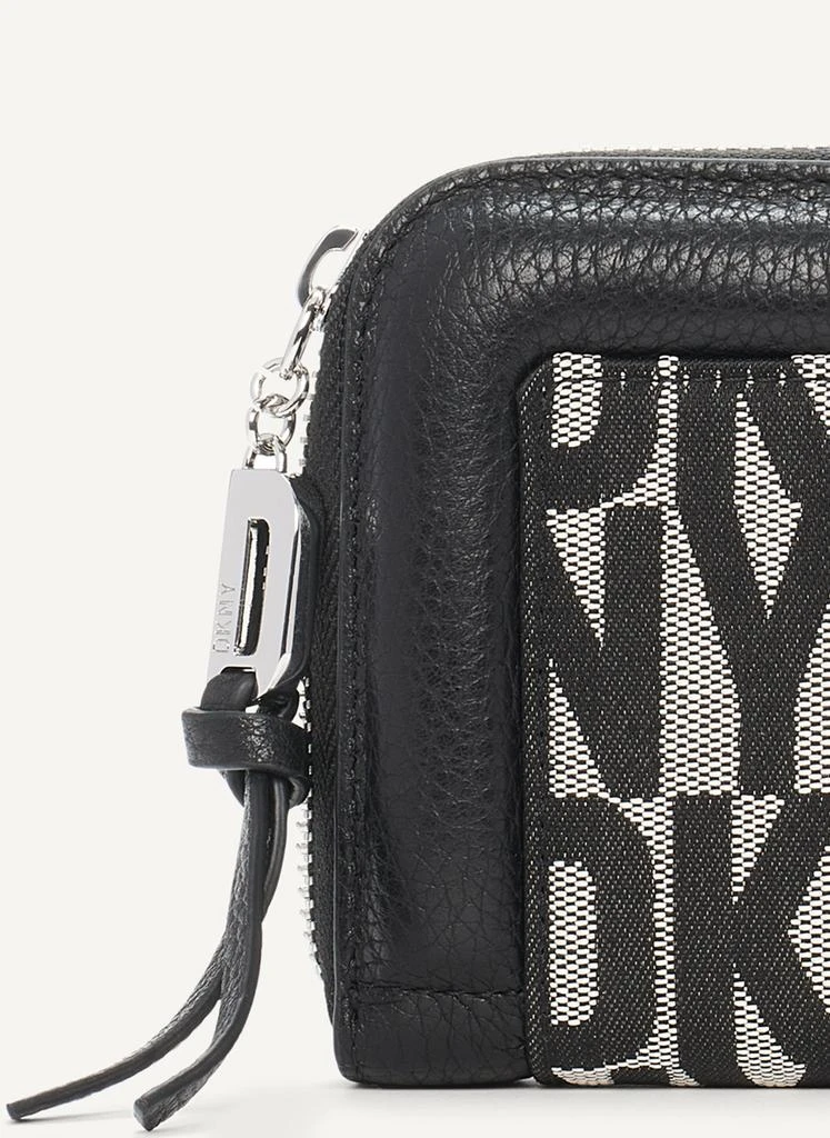 商品DKNY|Metro Continental Zip Around Wallet,价格¥376,第3张图片详细描述