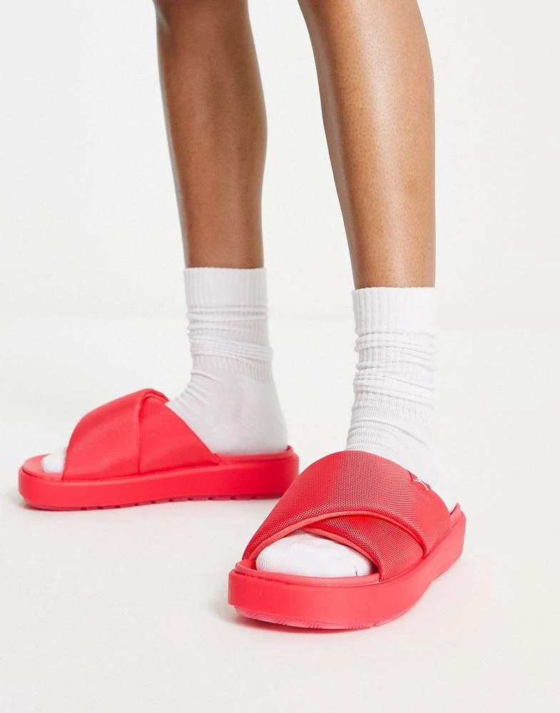 商品Jordan|Jordan Sophia flatform sliders in siren red,价格¥349,第4张图片详细描述