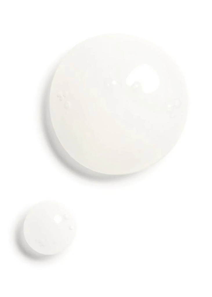 商品Chanel|N°1 DE CHANEL REVITALIZING ESSENCE LOTION ~ Plumps - Unifies - Illuminates,价格¥818,第3张图片详细描述