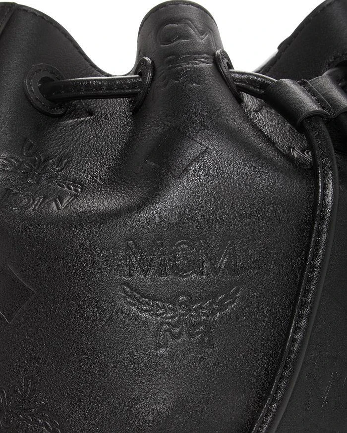 商品MCM|Dessau Medium Leather Bucket Bag,价格¥8774,第5张图片详细描述