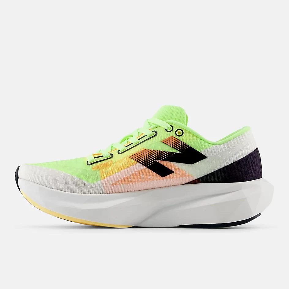 商品New Balance|FuelCell Rebel v4,价格¥892,第2张图片详细描述