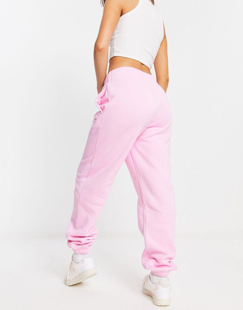 商品Adidas|adidas Originals trefoil essentials joggers in pink,价格¥355,第4张图片详细描述