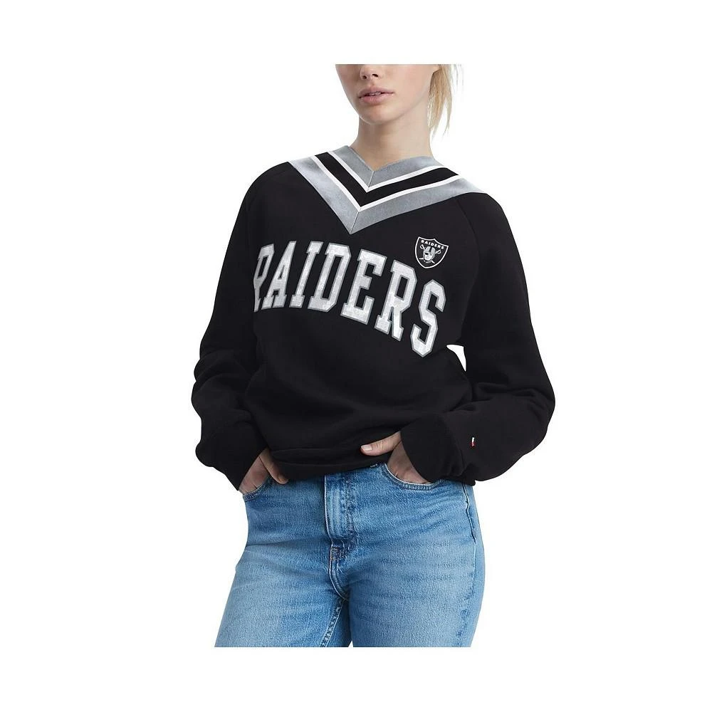 商品Tommy Hilfiger|Women's Black Las Vegas Raiders Heidi V-Neck Pullover Sweatshirt,价格¥625,第4张图片详细描述