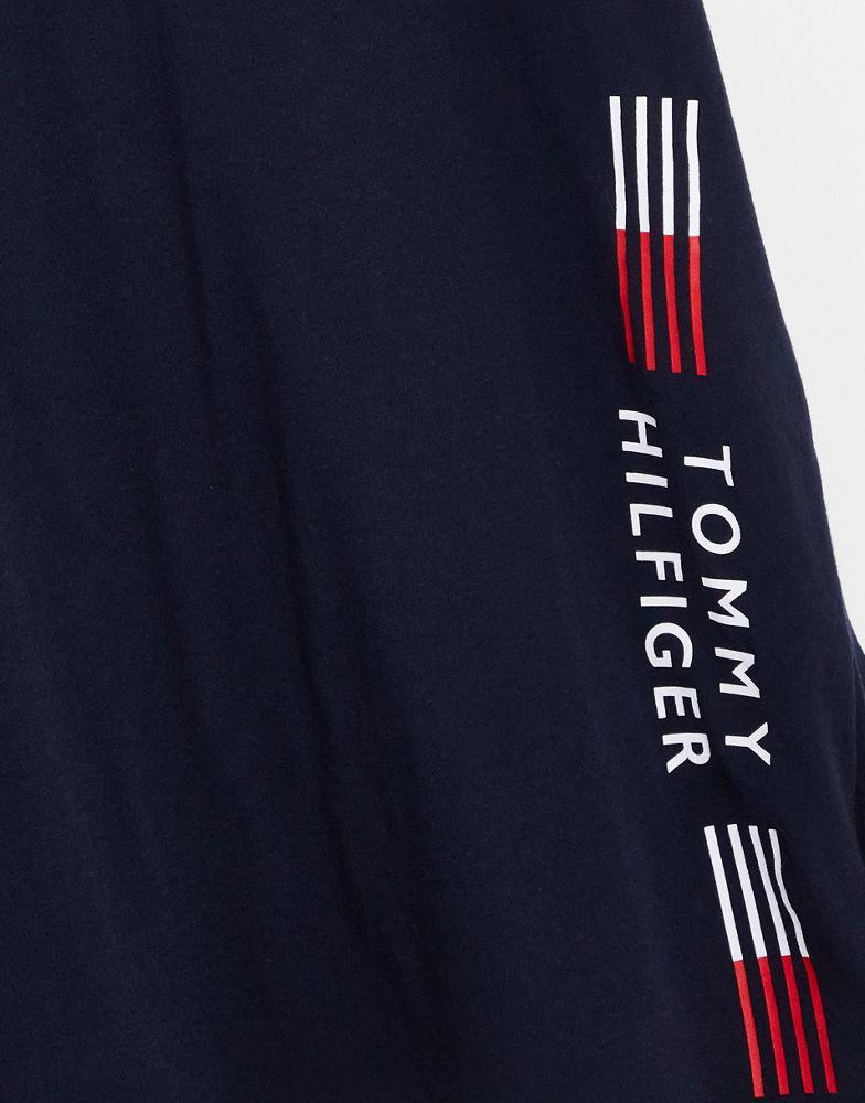 商品Tommy Hilfiger|Tommy Hilfiger loungewear t-shirt in navy co-ord,价格¥235,第4张图片详细描述