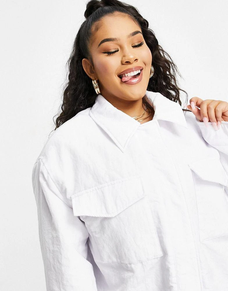 商品ASOS|ASOS DESIGN Curve nylon tech shacket with quilted lining in white,价格¥152,第3张图片详细描述