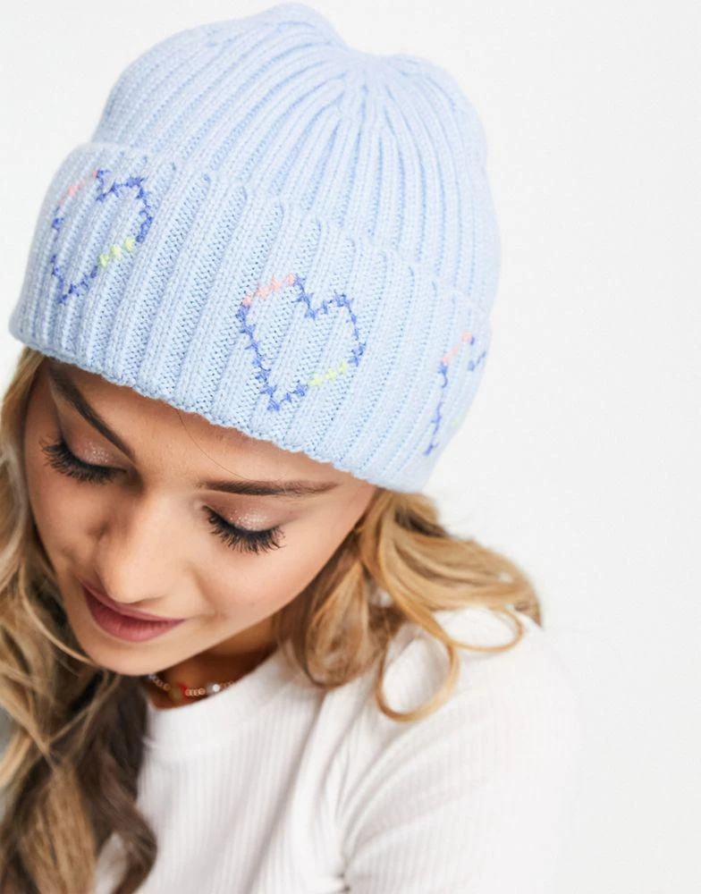 商品ASOS|ASOS DESIGN chunky rib beanie with cross stitch embroidery heart in blue,价格¥55,第1张图片