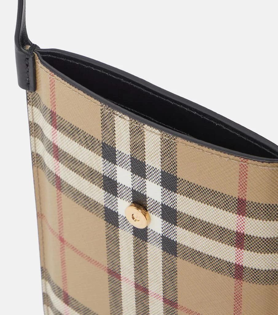 商品Burberry|Vintage Check phone pouch,价格¥4164,第3张图片详细描述