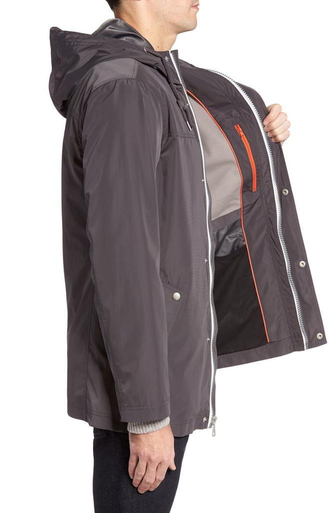 商品Cole Haan|Packable Hooded Rain Jacket,价格¥881,第5张图片详细描述