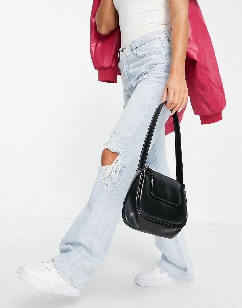 商品ASOS|ASOS DESIGN curved shoulder bag with flap in black ,价格¥108,第4张图片详细描述