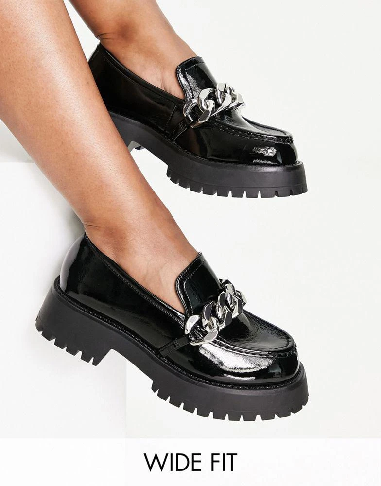 商品ASOS|ASOS DESIGN Wide Fit Mai chunky chain loafers in black patent,价格¥248,第1张图片