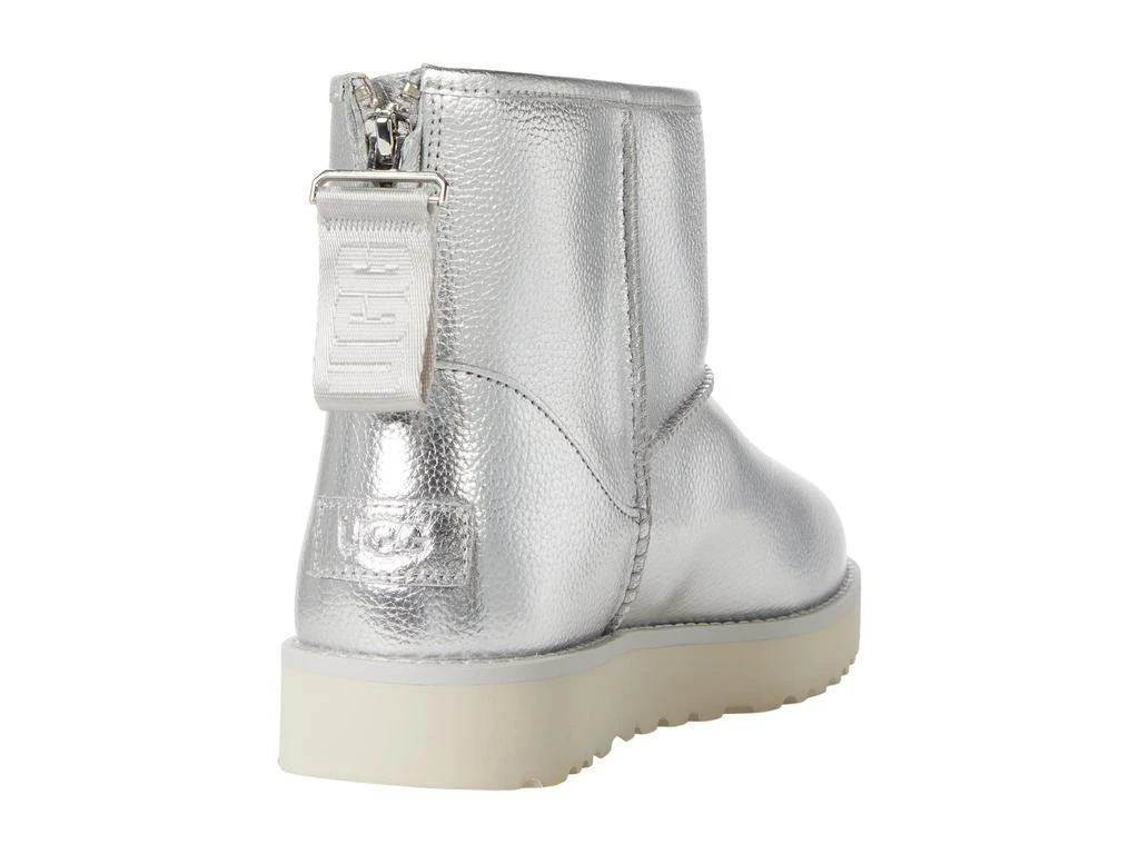 商品UGG|Classic Mini Logo Zip Shine,价格¥465,第5张图片详细描述