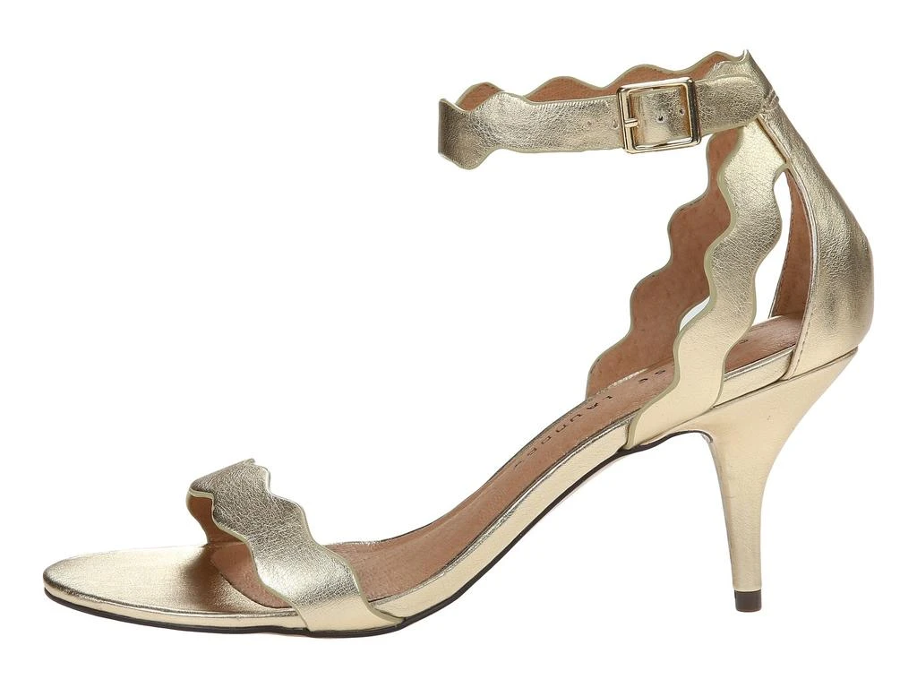 商品Chinese Laundry|Rubie Scalloped Sandal,价格¥188,第4张图片详细描述