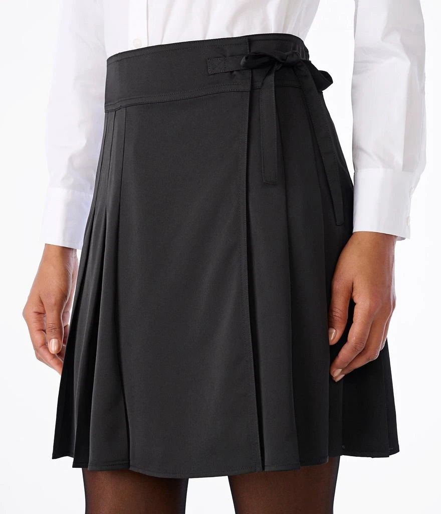 商品Karl Lagerfeld Paris|TIE WAIST MINI WRAP SKIRT,价格¥493,第3张图片详细描述