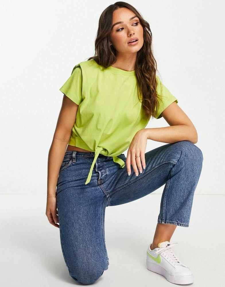 商品ALL SAINTS|Allsaints x ASOS exclusive Coni crop tied tee in lime,价格¥160,第2张图片详细描述