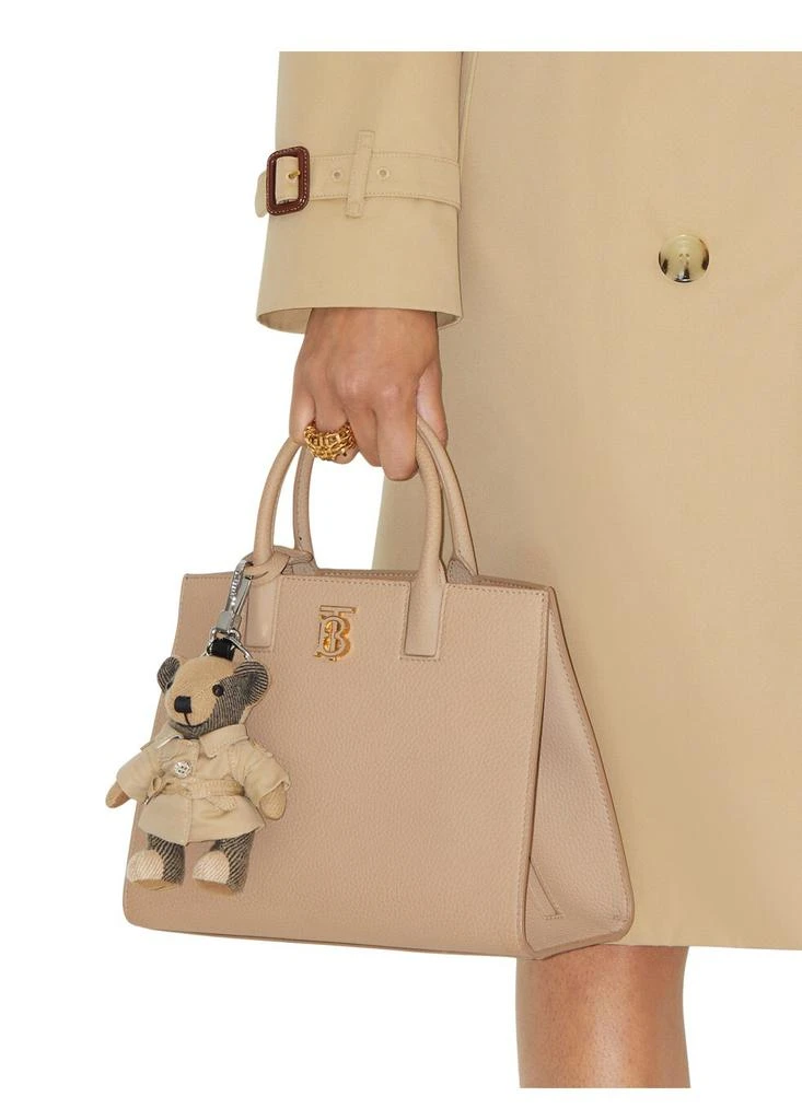 商品Burberry|Thomas bear charm in trench coat,价格¥2885,第3张图片详细描述