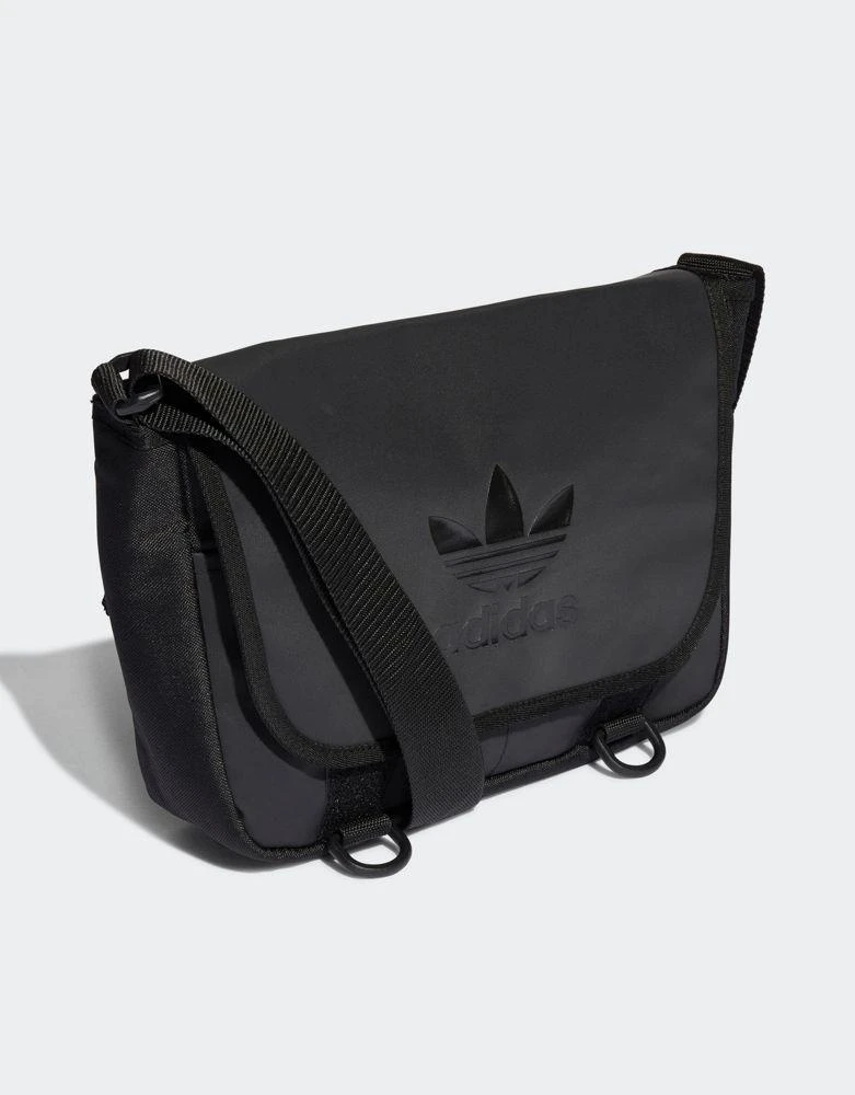 商品Adidas|adidas Originals Adicolor cross body messenger bag,价格¥267,第3张图片详细描述
