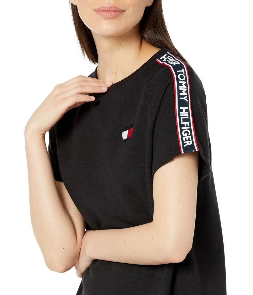 商品Tommy Hilfiger|Logo Heart Tee Dress,价格¥468,第3张图片详细描述