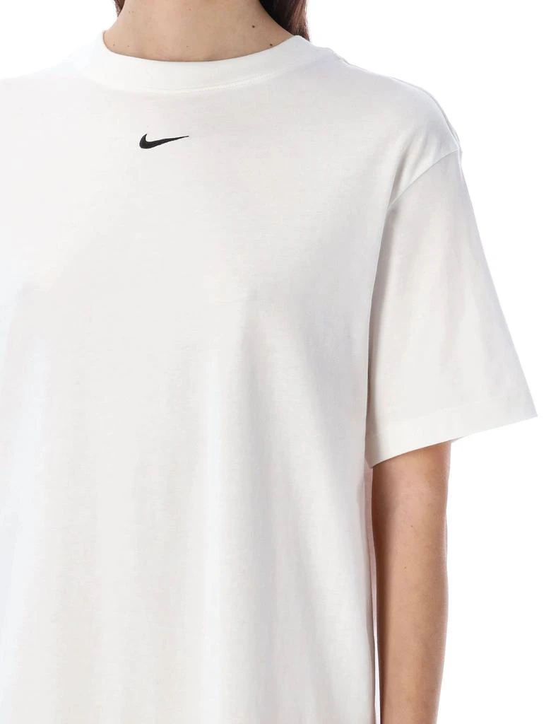 商品NIKE|Nike Logo Embroidered T-Shirt Dress,价格¥209,第5张图片详细描述