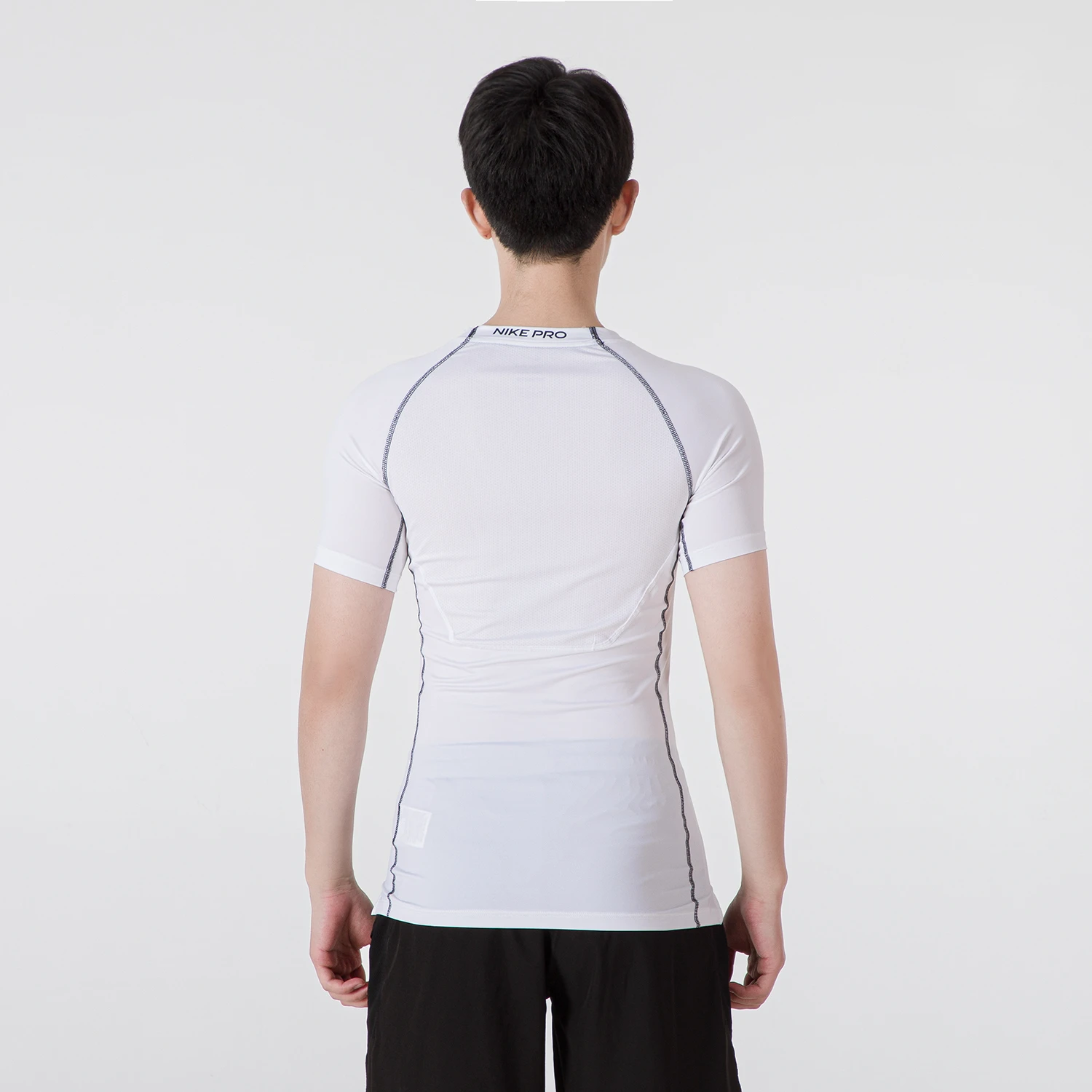 Pro Dri-FIT男子紧身短袖 商品