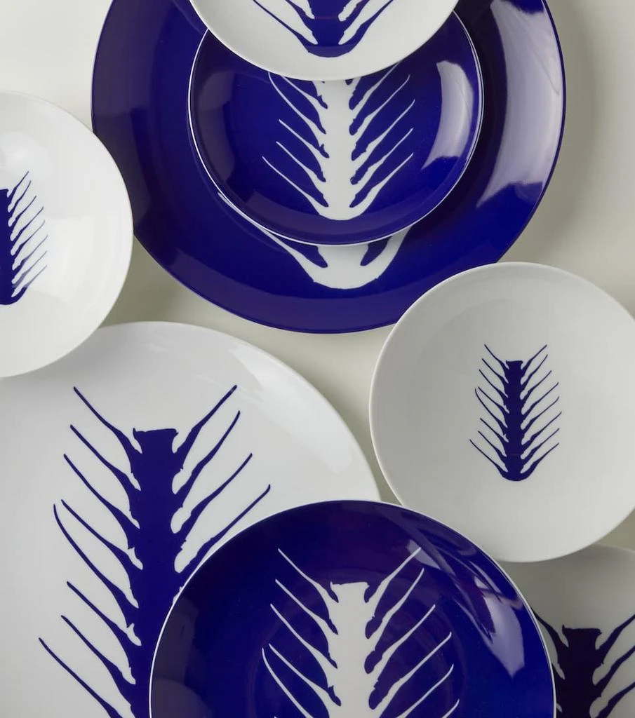 商品Cassina|x Ginori 1735 Arête set of 2 placeholder plates,价格¥5147,第4张图片详细描述
