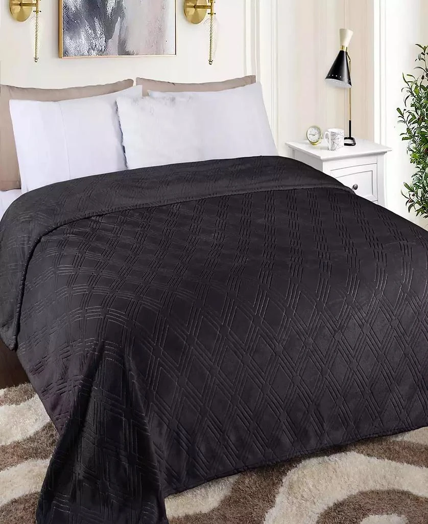 商品Superior|Diamond Flannel Fleece Plush Ultra-Soft Blanket,价格¥150,第5张图片详细描述